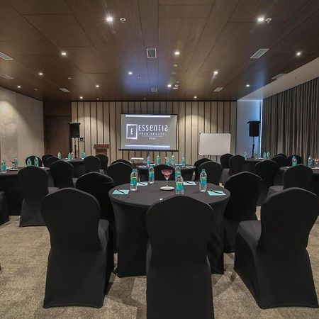 Essentia Premier Hotel Pune Wakad Pimpri-Chinchwad 外观 照片