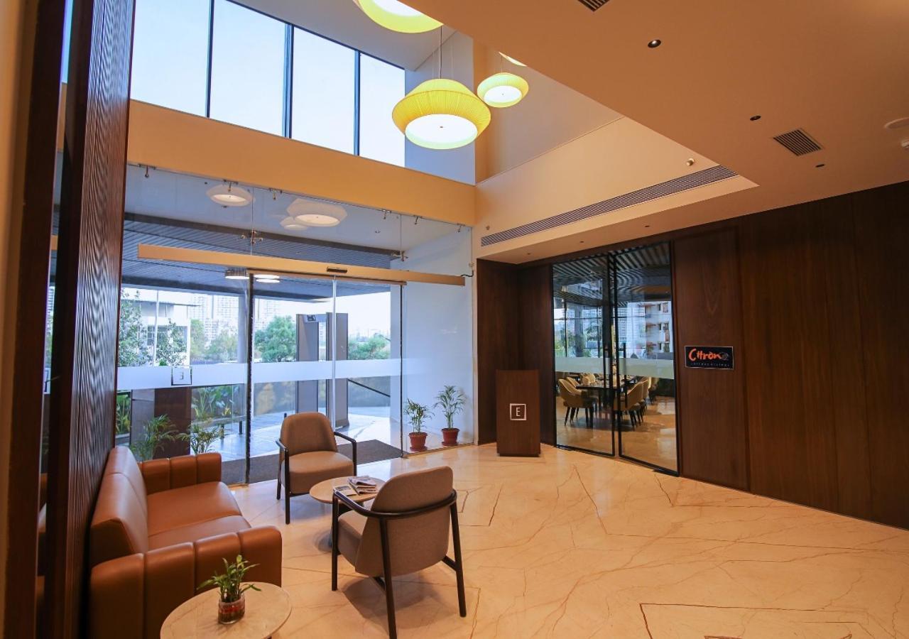 Essentia Premier Hotel Pune Wakad Pimpri-Chinchwad 外观 照片