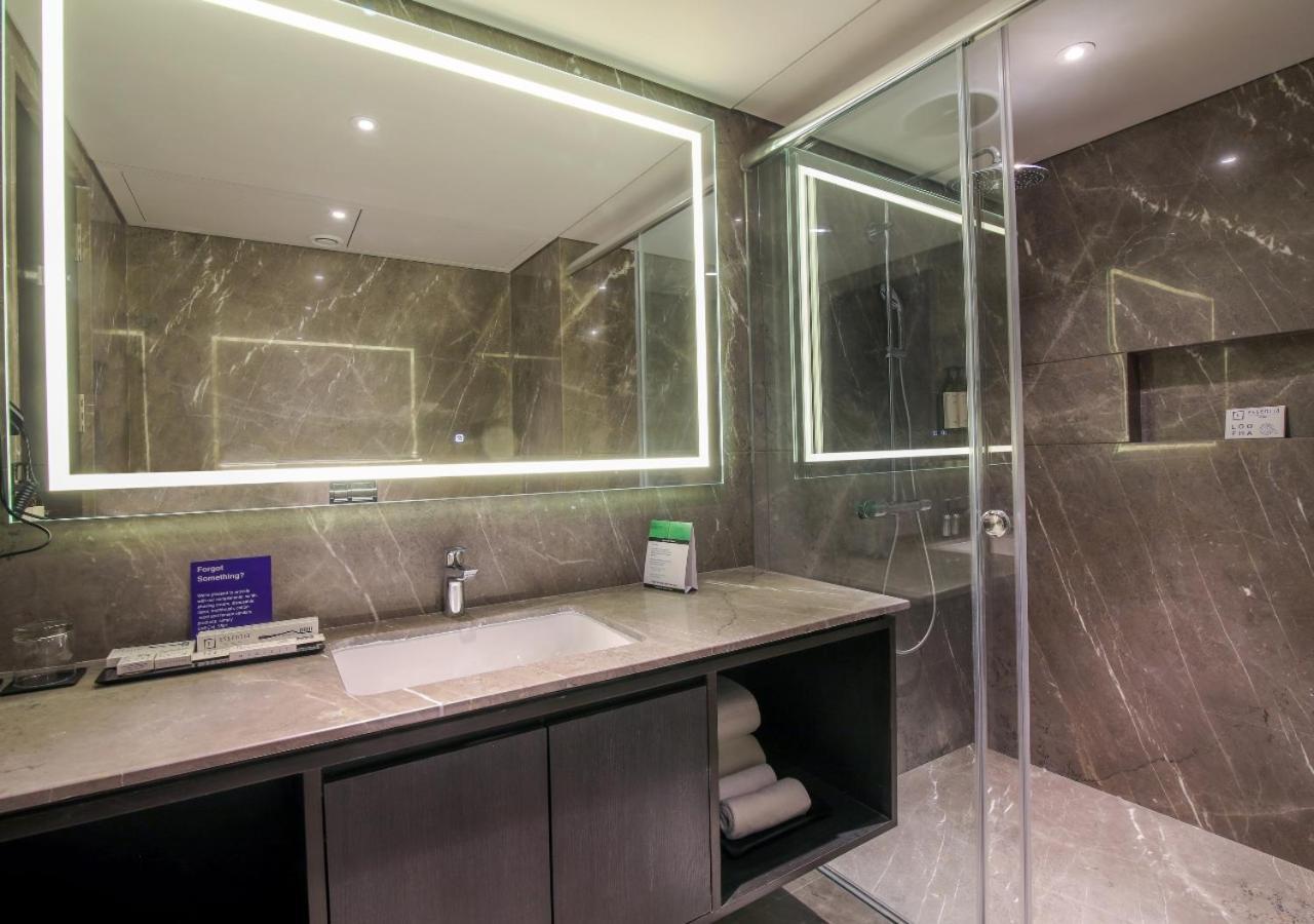 Essentia Premier Hotel Pune Wakad Pimpri-Chinchwad 外观 照片