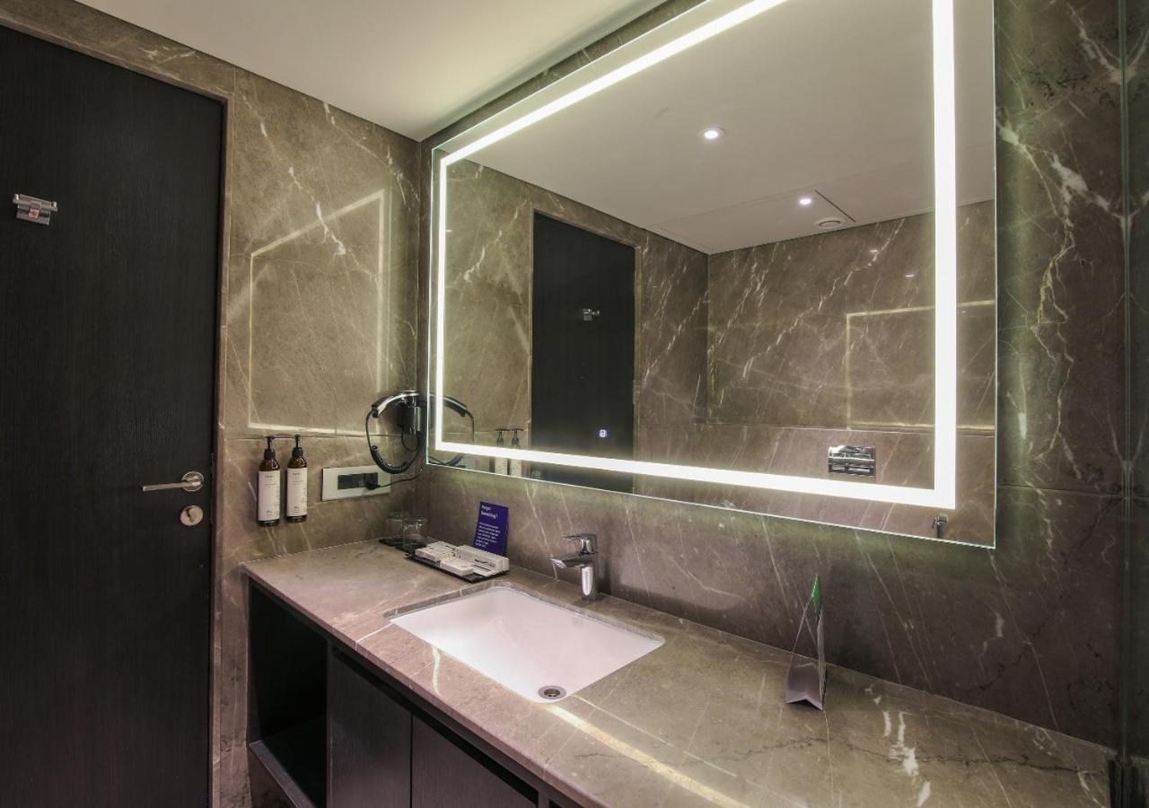 Essentia Premier Hotel Pune Wakad Pimpri-Chinchwad 外观 照片